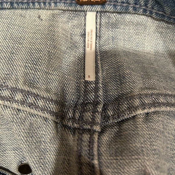 Free People Cute To Boot Distressed Denim Mini Skirt. Women’s size 8 - Picture 9 of 9